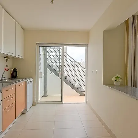 Penthouse Papoila *